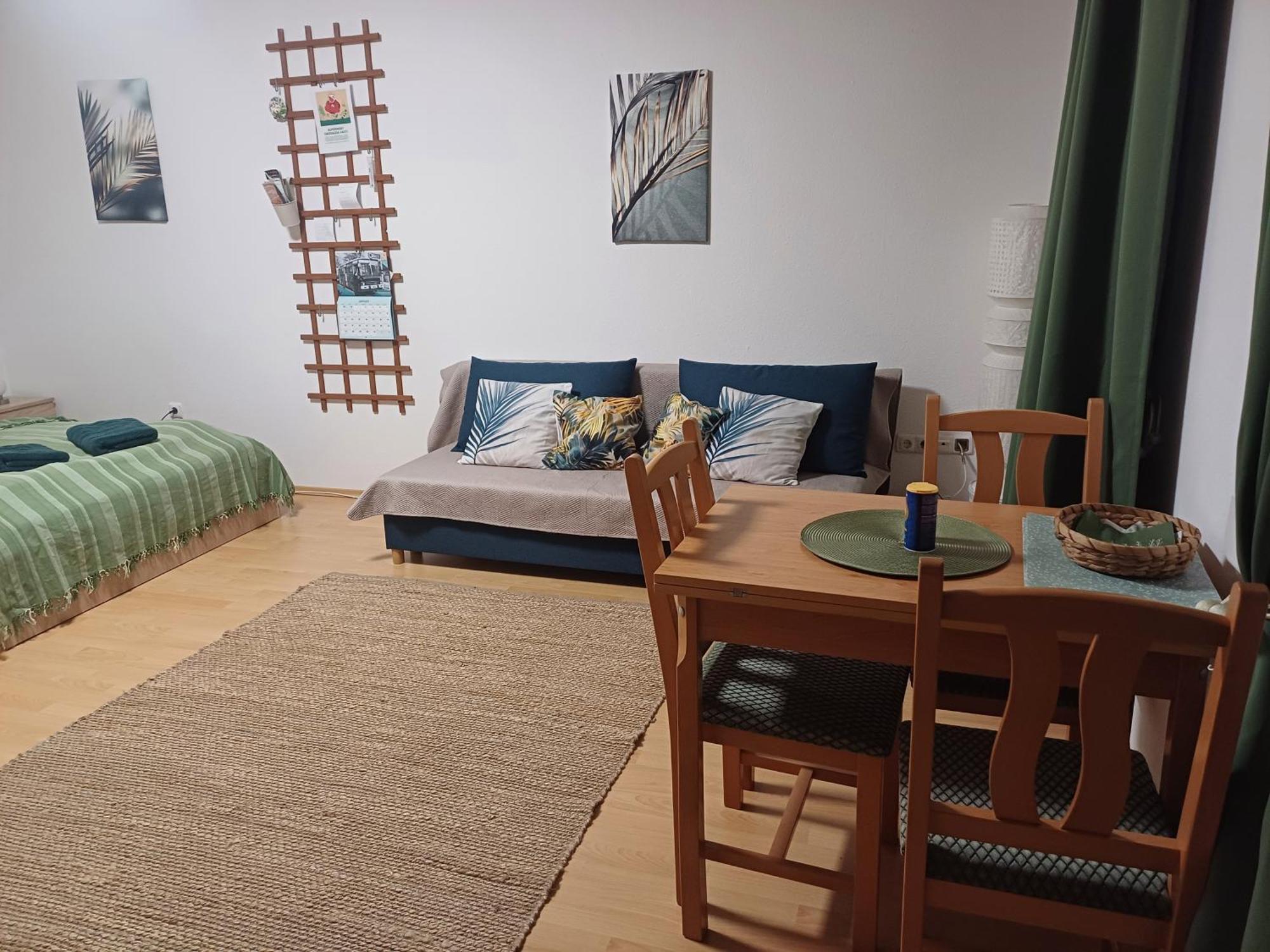 Apartment Erno26 *